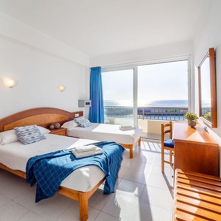 Hostal Port Corona Cala Ratjada  Bagian luar foto