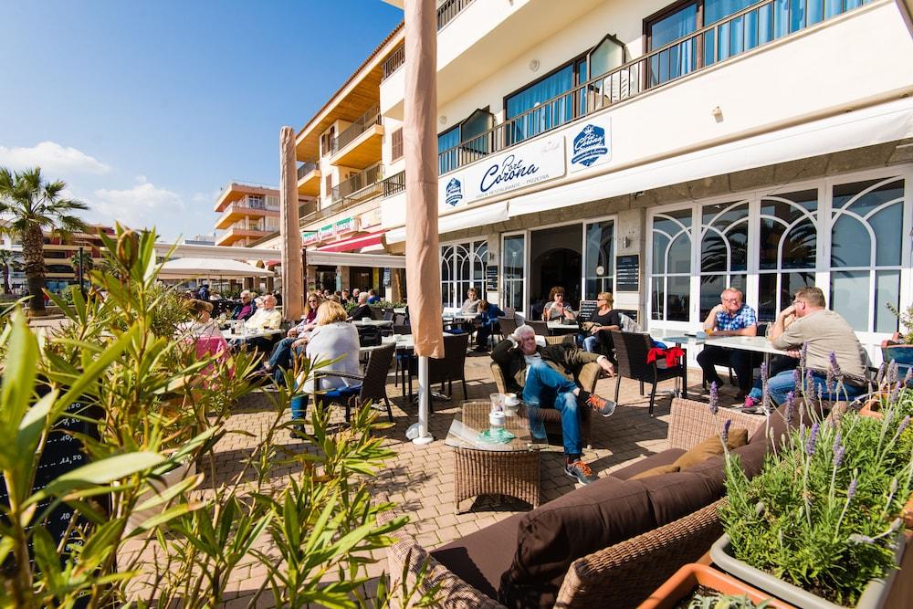 Hostal Port Corona Cala Ratjada  Bagian luar foto